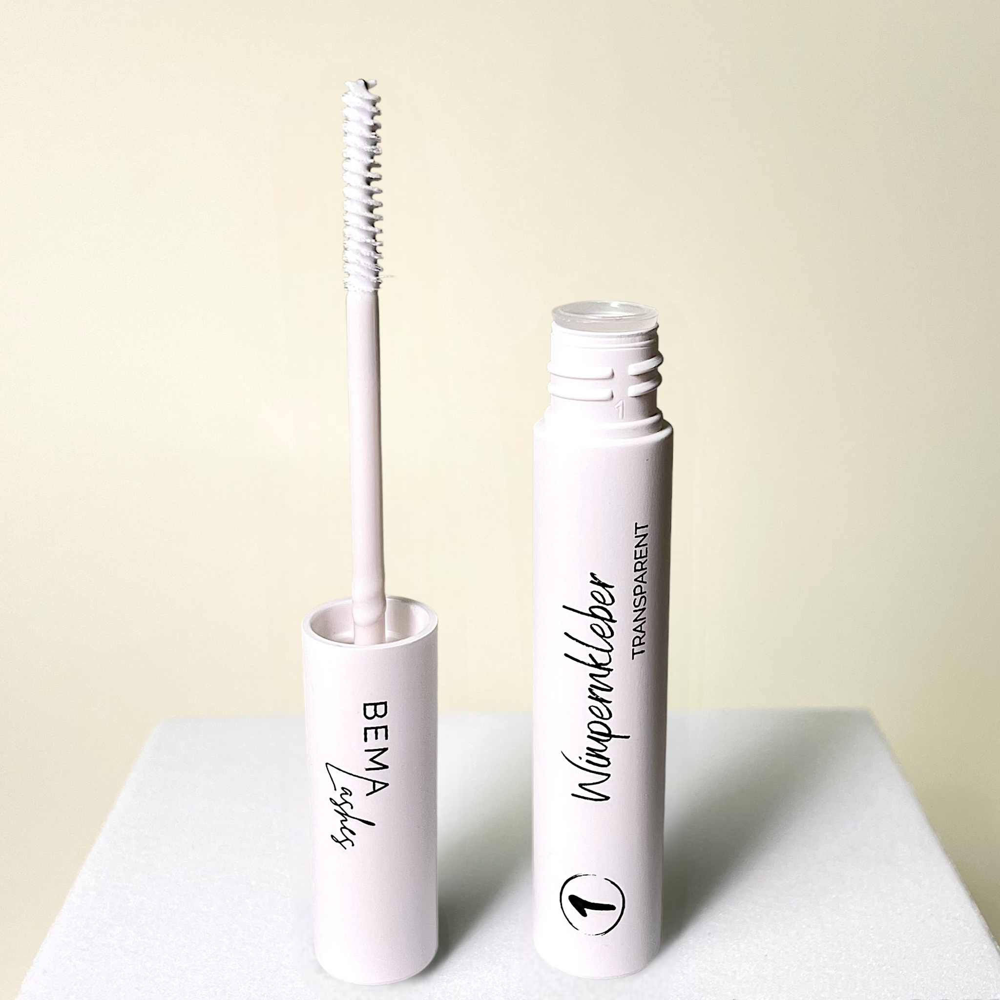 Wimpernkleber transparent